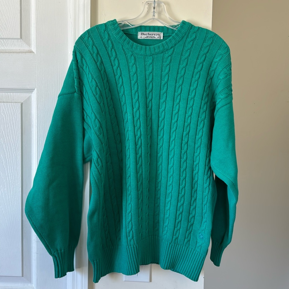 Vintage Women’s Burberry Sweater